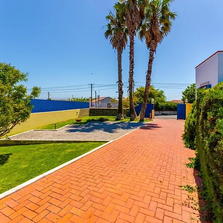 Spacious With Private Pool Ericeira Villa