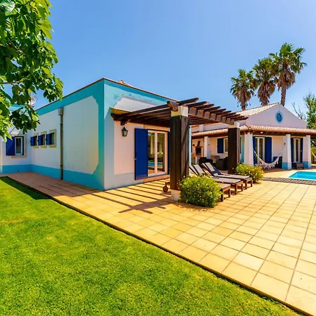 Spacious With Private Pool Ericeira Villa