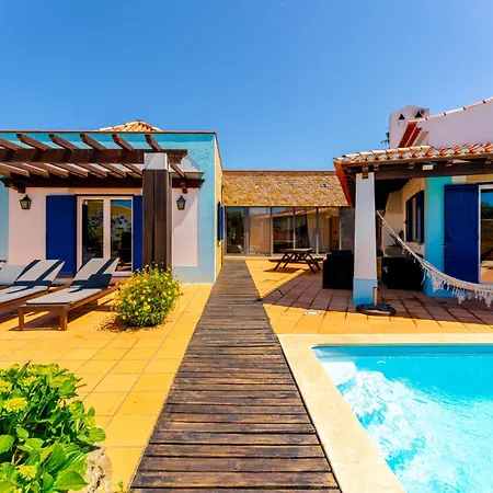 Villa Spacious With Private Pool Ericeira