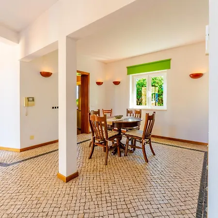 Villa Spacious With Private Pool Ericeira