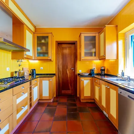 Spacious With Private Pool Ericeira Sintra