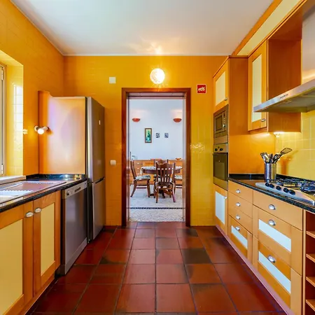 Spacious With Private Pool Ericeira