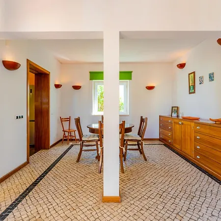 Spacious With Private Pool Ericeira